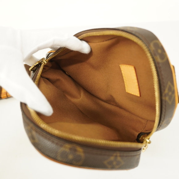 Louis Vuitton Monogram Pochette Gange Body Bag - Picture 4 of 11